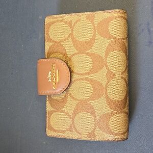 Coach Medium Corner Zip Wallet in Signature Canvas